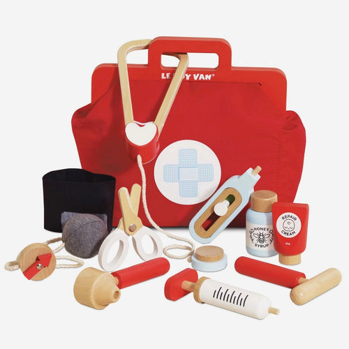 Vintage Doctor Roleplay Wooden Kit