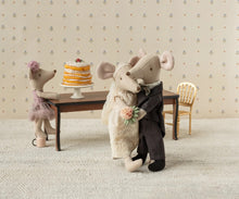 Wedding Mice Couple in Box Mum & Dad | Maileg
